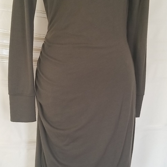 Banana Republic Ruched Dress - Picture 4 of 7